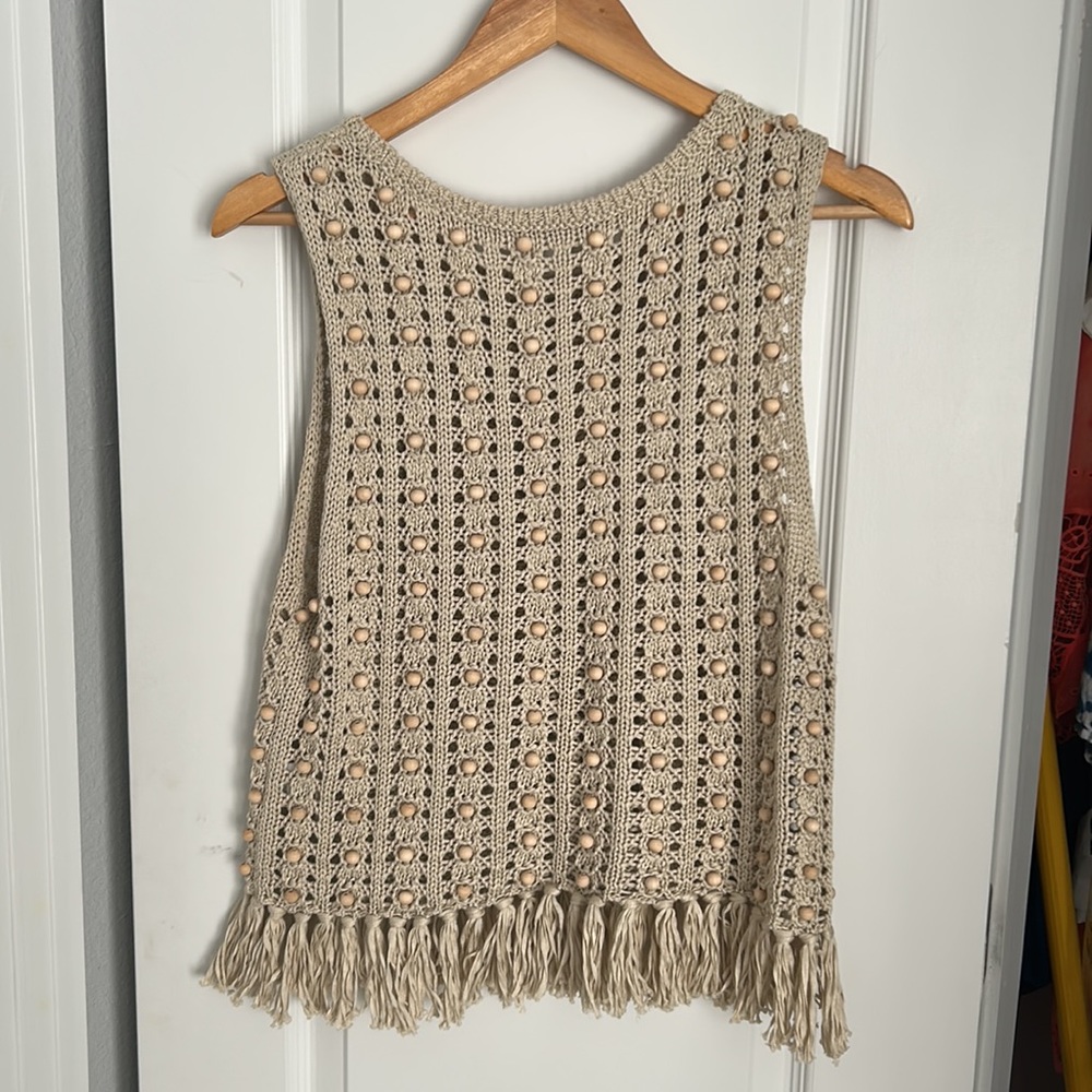 Alice and Olivia Reva top with wooden beads - Picture 9 of 11